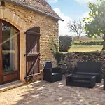 펜션 Cozy In Marcillac-saint-quenti With Kitchen Marcillac-Saint-Quentin