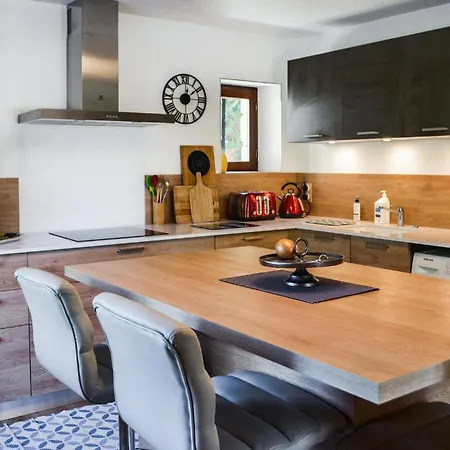 Holiday home Cozy In Marcillac-saint-quenti With Kitchen *