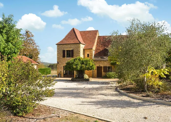 Nyaraló Cozy In Marcillac-saint-quenti With Kitchen *
