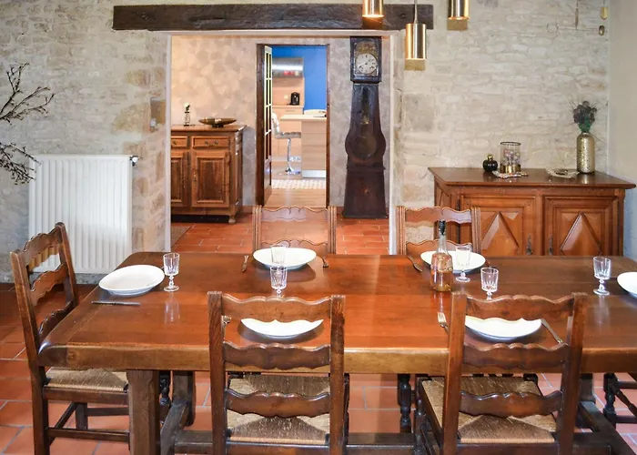 Nyaraló Cozy In Marcillac-saint-quenti With Kitchen *